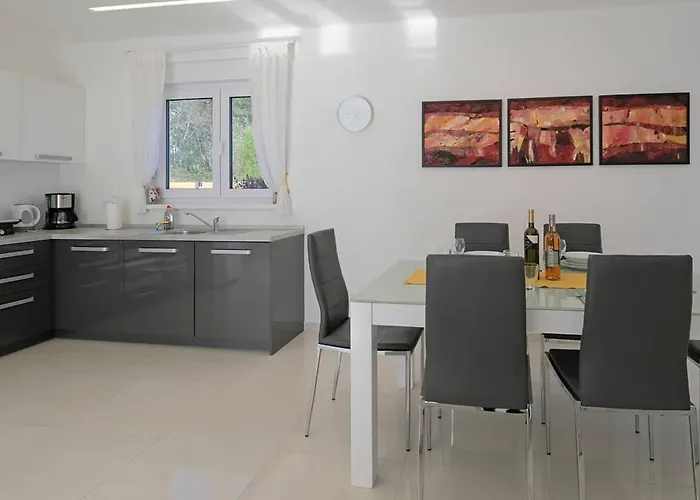 Tatil Evi Awesome In Rebici